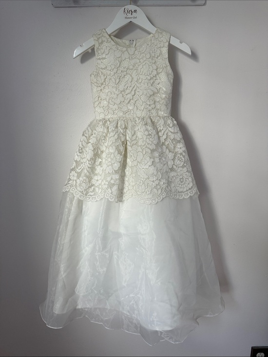 Bella bridesmaids Other - Flower Girl Dress | Bella Bridesmaids | Ivory Lace Overlay Tulle Communion Dress